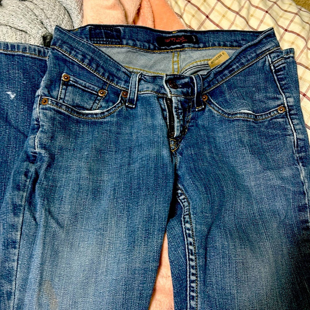 Vintage Levi’s curvy cut 528 jeans. Size 3